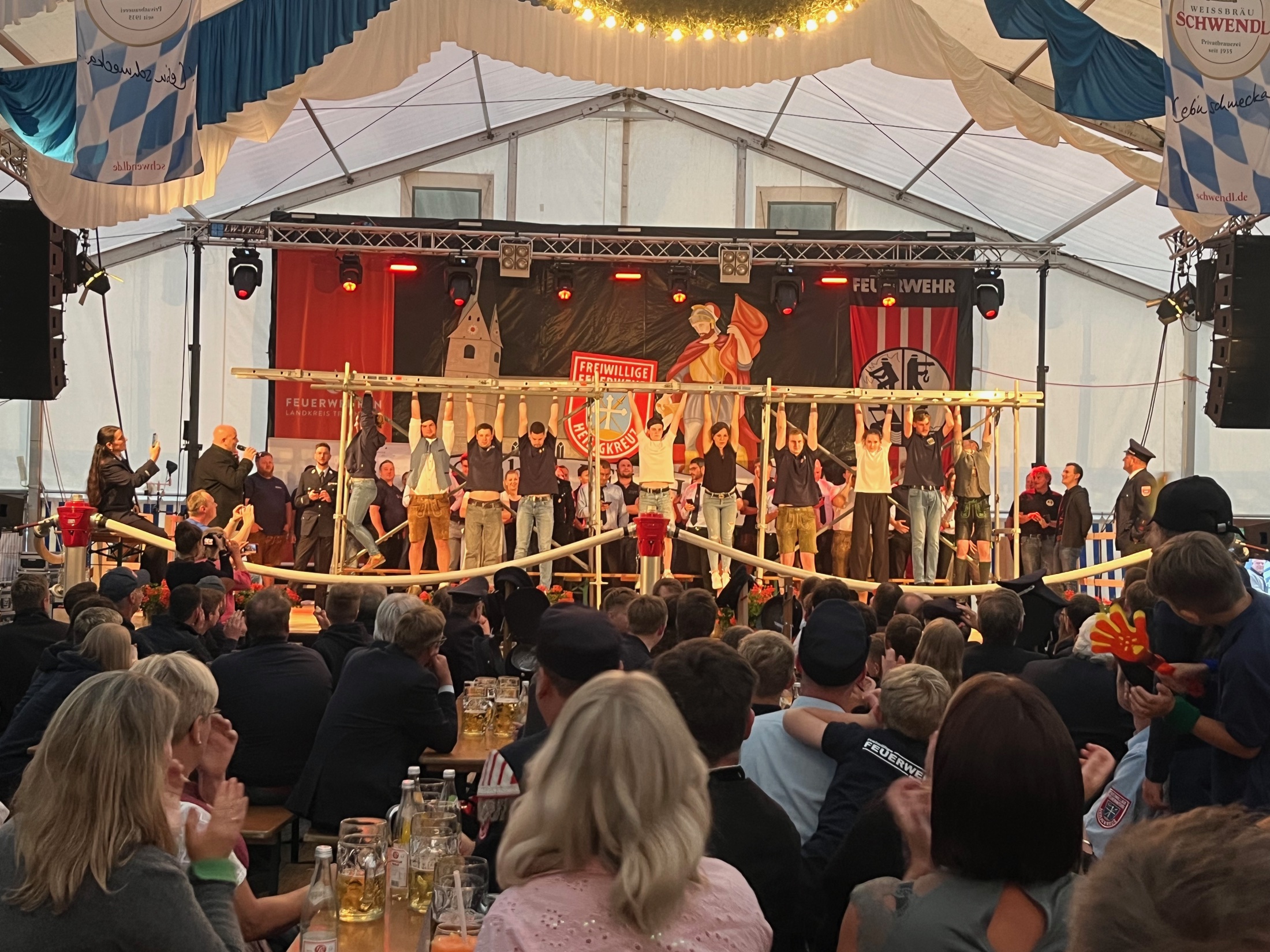 Feialympics Eröffnungsabend im Festzelt Heiligkreuz 2026